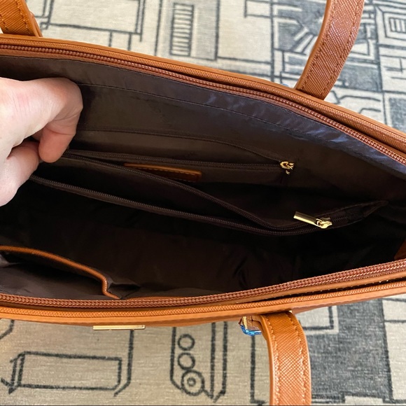 3 piece tote bag set, shoulder bag and clutch. NWOT - Picture 10 of 16